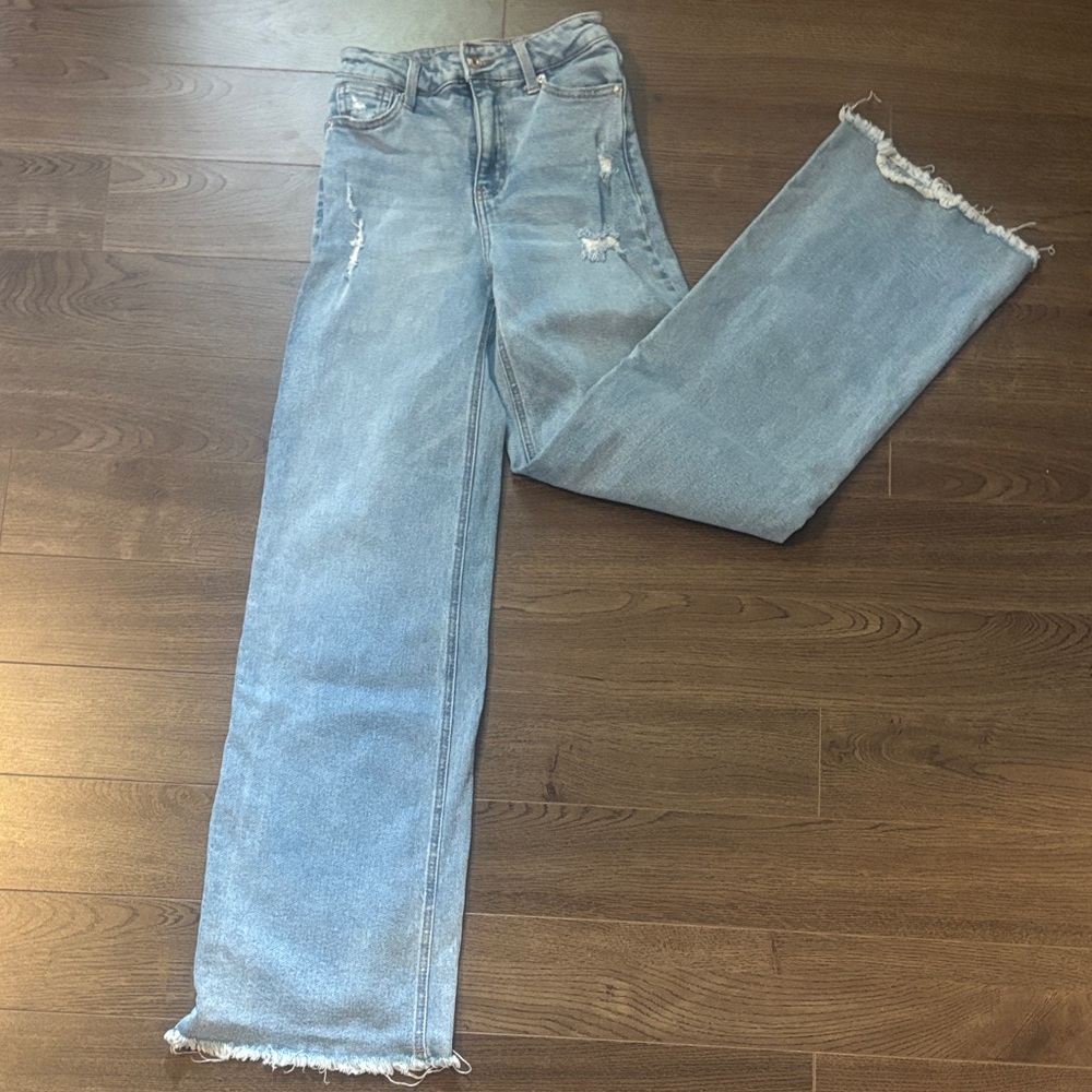 Women's Light wash wide leg jeans